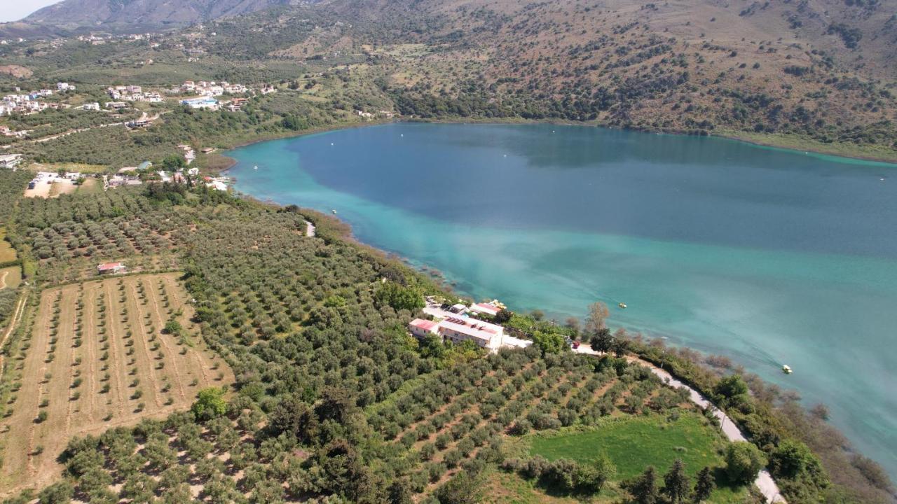 Korissia With Lake View Kournas Екстер'єр фото
